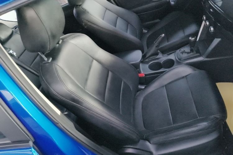 Used Mazda CX-5 2014 2.0L Automatic Two-Wheel Drive Urban Version Right Front Seat