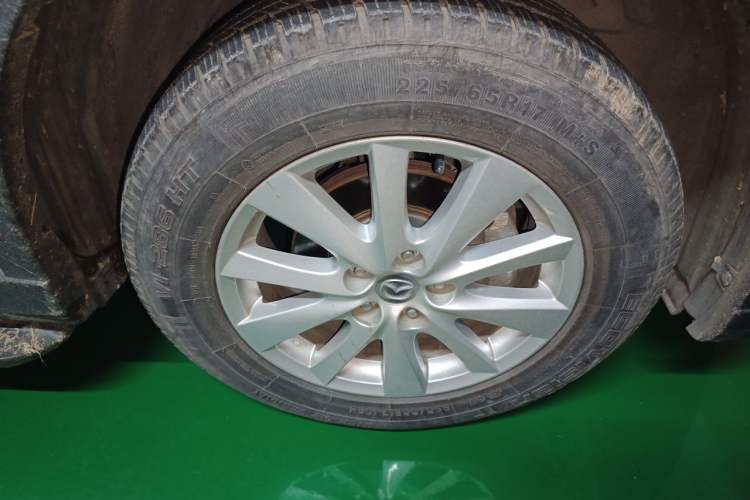 Used Mazda CX-5 2014 2.0L Automatic Two-Wheel Drive Urban Version Right Front Wheel Hub
