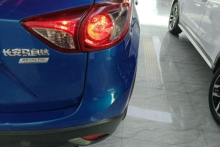 Used Mazda CX-5 2014 2.0L Automatic Two-Wheel Drive Urban Version Right Rear Taillight