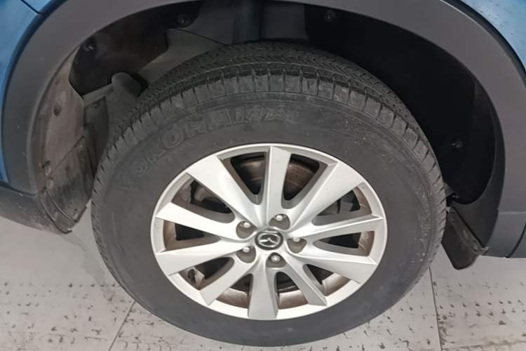 Used Mazda CX-5 2014 2.0L Automatic Two-Wheel Drive Urban Version Right Rear Wheel Hub