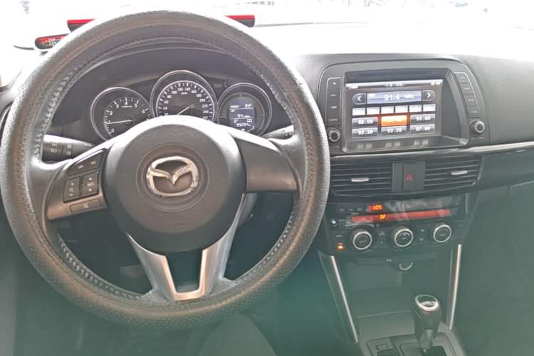 Used Mazda CX-5 2014 2.0L Automatic Two-Wheel Drive Urban Version Center Console