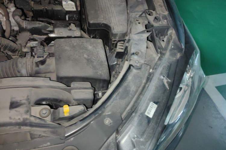 Used Mazda CX-5 2014 2.0L Automatic Two-Wheel Drive Urban Version Engine Bay Left