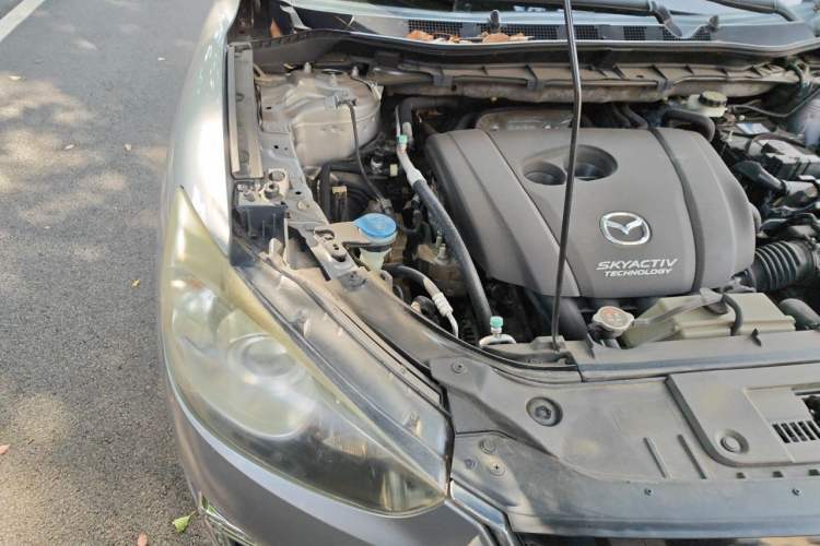 Used Mazda CX-5 2014 2.0L Automatic Two-Wheel Drive Urban Version Engine Bay Right