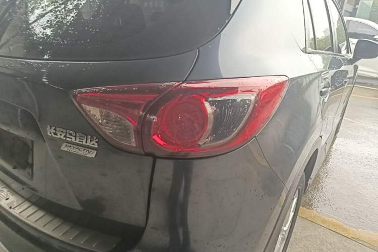 Used Mazda CX-5 2014 2.0L Automatic Two-Wheel Drive Urban Version Exterior 3