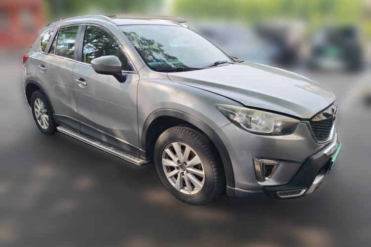 Used Mazda CX-5 2014 2.0L Automatic Two-Wheel Drive Urban Version Front Right 45 Deg