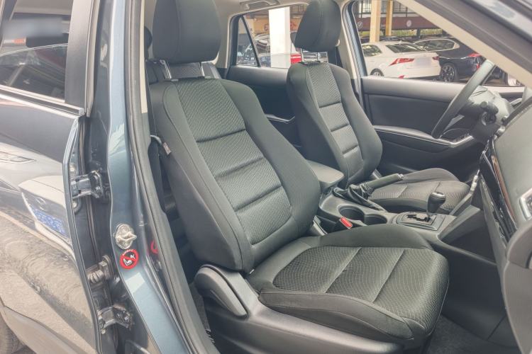 Used Mazda CX-5 2014 2.0L Automatic Two-Wheel Drive Urban Version Interior 6