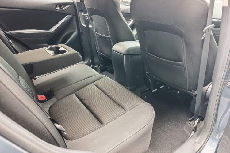 Used Mazda CX-5 2014 2.0L Automatic Two-Wheel Drive Urban Version Interior 7