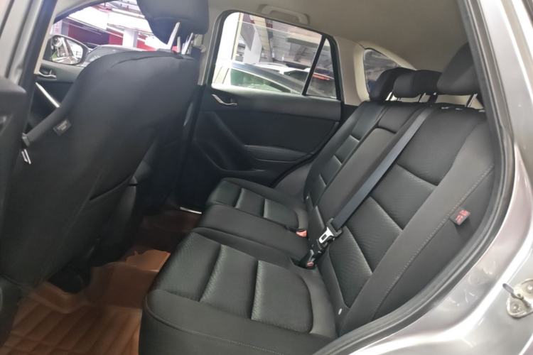Used Mazda CX-5 2014 2.0L Automatic Two-Wheel Drive Urban Version Left Rear Seat