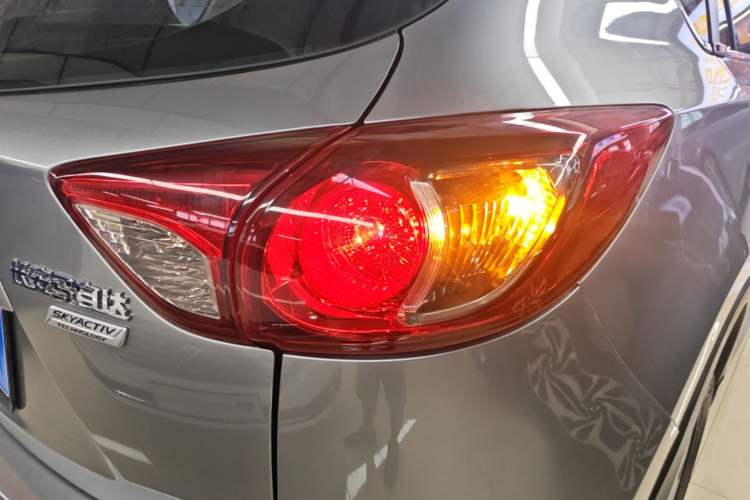 Used Mazda CX-5 2014 2.0L Automatic Two-Wheel Drive Urban Version Right Rear Taillight