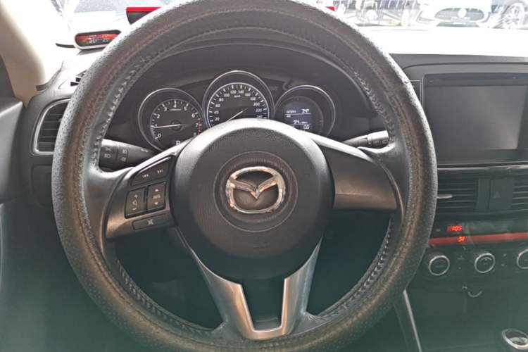 Used Mazda CX-5 2014 2.0L Automatic Two-Wheel Drive Urban Version Steering Wheel