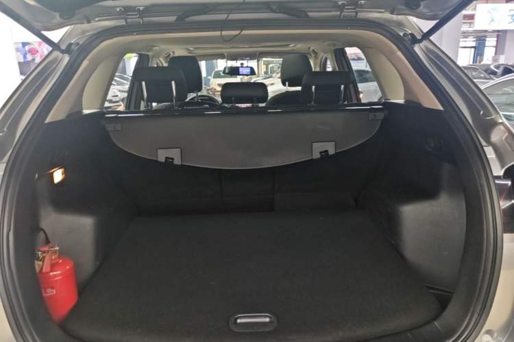 Used Mazda CX-5 2014 2.0L Automatic Two-Wheel Drive Urban Version Trunk