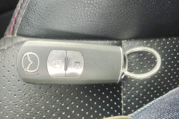 Used Mazda CX-5 2014 2.0L Automatic Two-Wheel Drive Urban Version Vehicle Key