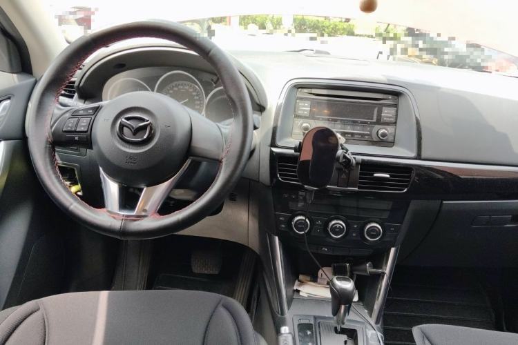 Used Mazda CX-5 2014 2.0L Automatic Two-Wheel Drive Urban Version Center Console