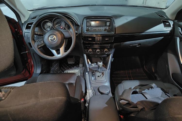 Used Mazda CX-5 2014 2.0L Automatic Two-Wheel Drive Urban Version Center Console