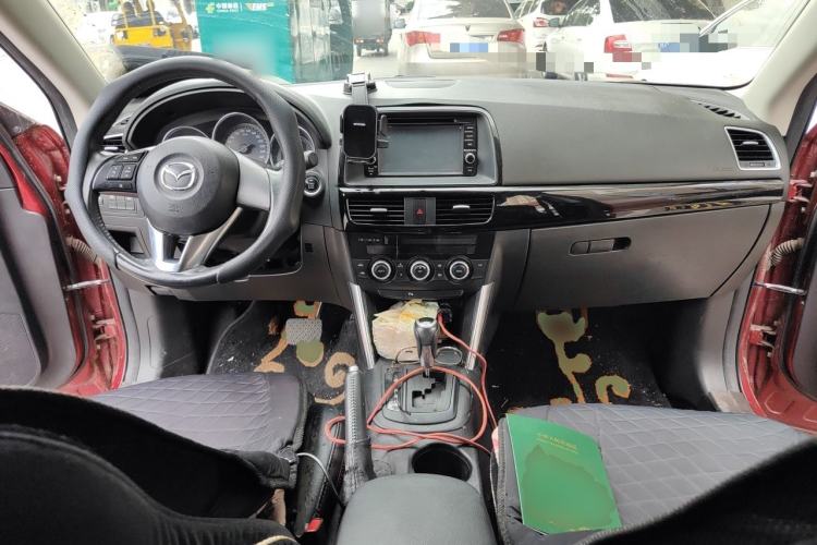 Used Mazda CX-5 2014 2.0L Automatic Two-Wheel Drive Urban Version Center Console