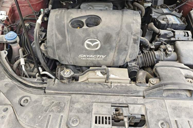 Used Mazda CX-5 2014 2.0L Automatic Two-Wheel Drive Urban Version Engine Bay