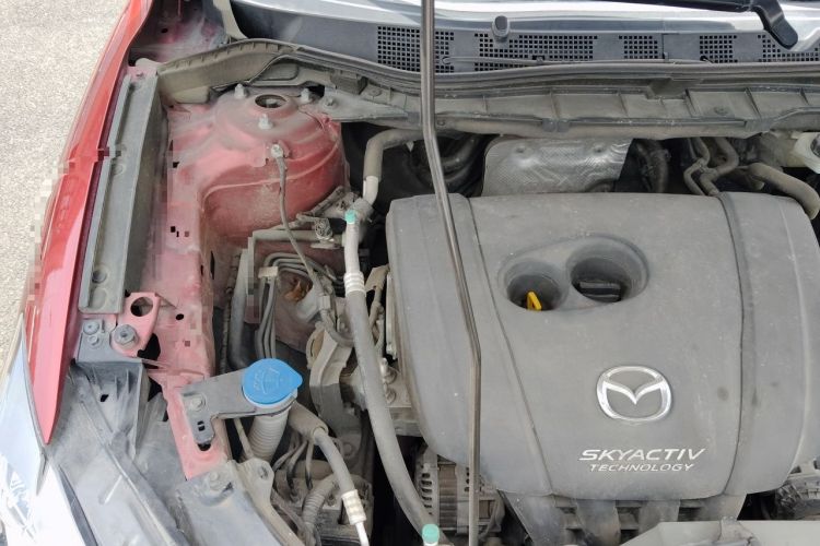 Used Mazda CX-5 2014 2.0L Automatic Two-Wheel Drive Urban Version Engine Bay Right