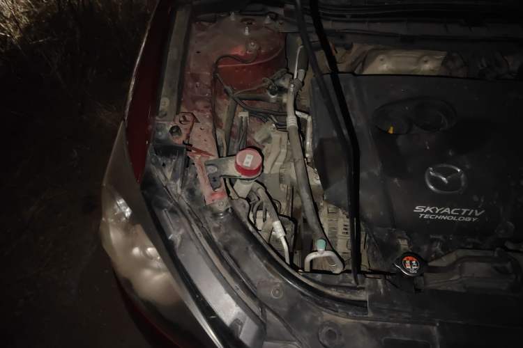 Used Mazda CX-5 2014 2.0L Automatic Two-Wheel Drive Urban Version Engine Bay Right