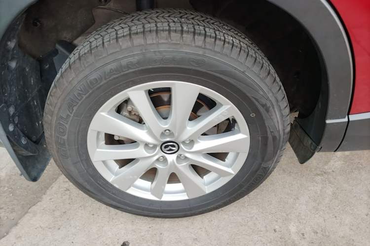 Used Mazda CX-5 2014 2.0L Automatic Two-Wheel Drive Urban Version Exterior 2