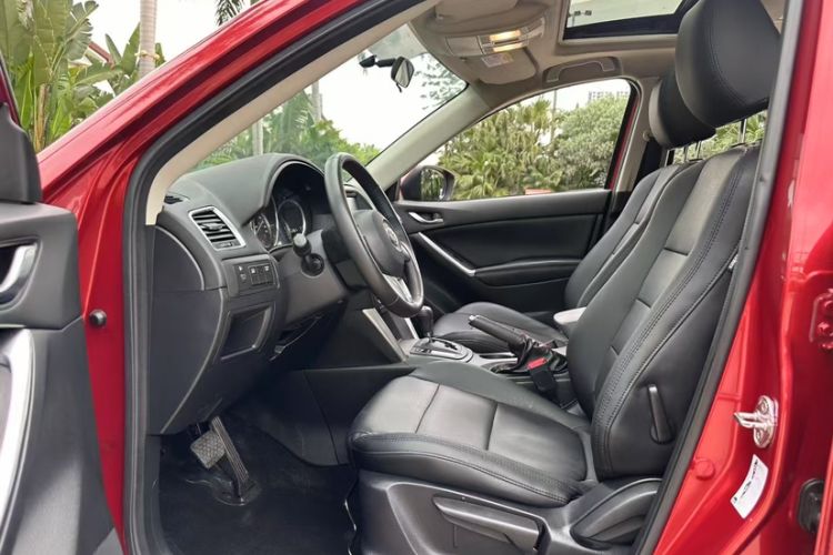 Used Mazda CX-5 2014 2.0L Automatic Two-Wheel Drive Urban Version Interior 2