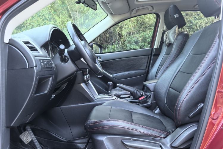 Used Mazda CX-5 2014 2.0L Automatic Two-Wheel Drive Urban Version Interior 3