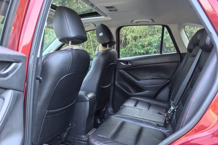 Used Mazda CX-5 2014 2.0L Automatic Two-Wheel Drive Urban Version Interior 4