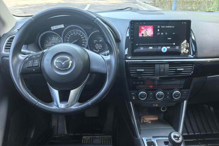Used Mazda CX-5 2014 2.0L Automatic Two-Wheel Drive Urban Version Interior 5