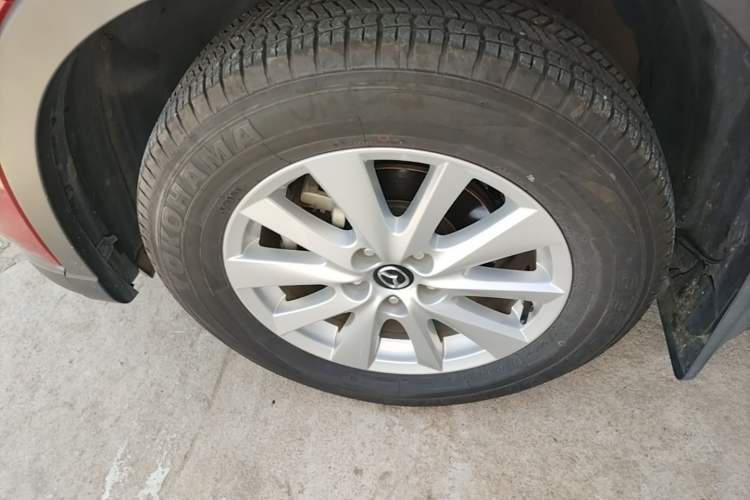 Used Mazda CX-5 2014 2.0L Automatic Two-Wheel Drive Urban Version Left Front Wheel Hub