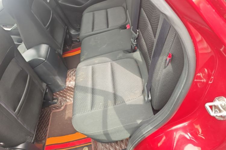 Used Mazda CX-5 2014 2.0L Automatic Two-Wheel Drive Urban Version Left Rear Seat