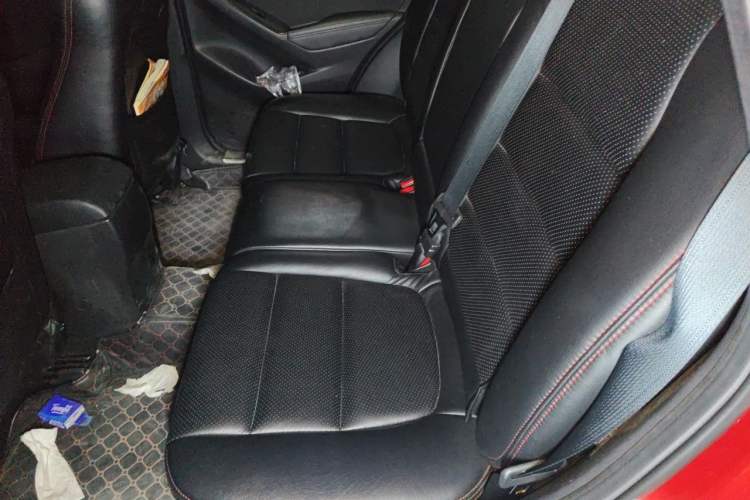 Used Mazda CX-5 2014 2.0L Automatic Two-Wheel Drive Urban Version Left Rear Seat