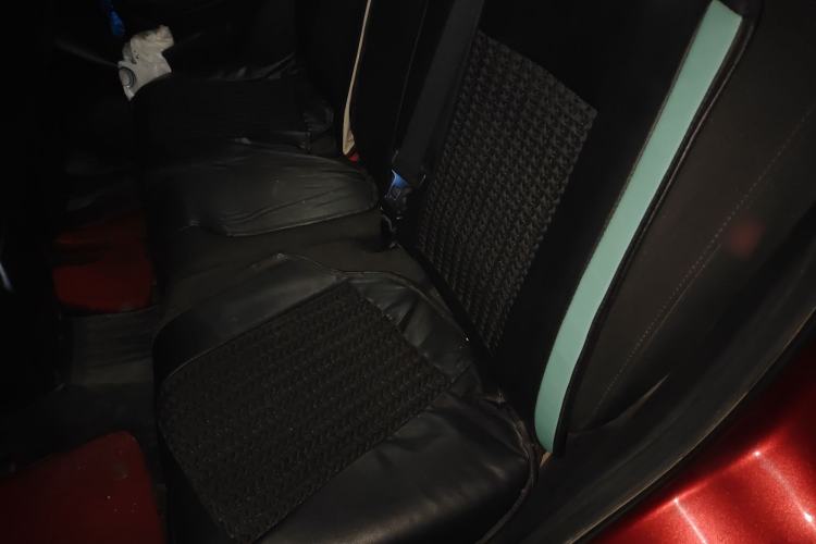 Used Mazda CX-5 2014 2.0L Automatic Two-Wheel Drive Urban Version Left Rear Seat