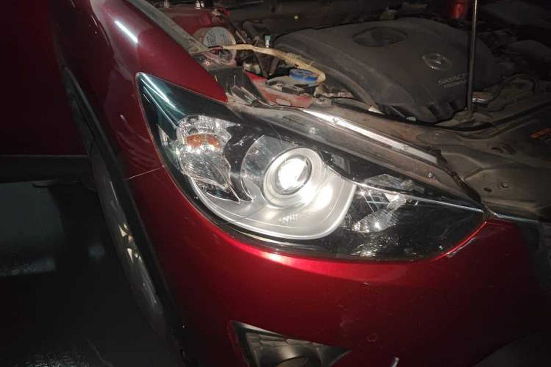 Used Mazda CX-5 2014 2.0L Automatic Two-Wheel Drive Urban Version Right Front Headlight