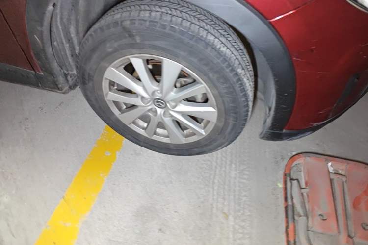 Used Mazda CX-5 2014 2.0L Automatic Two-Wheel Drive Urban Version Right Front Wheel Hub