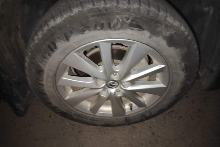 Used Mazda CX-5 2014 2.0L Automatic Two-Wheel Drive Urban Version Right Front Wheel Hub
