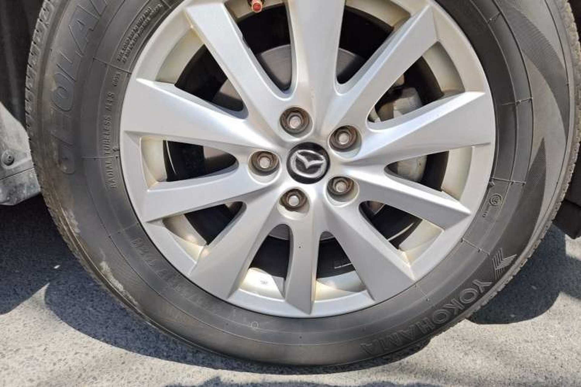 Used Mazda CX-5 2014 2.0L Automatic Two-Wheel Drive Urban Version Right Front Wheel Hub