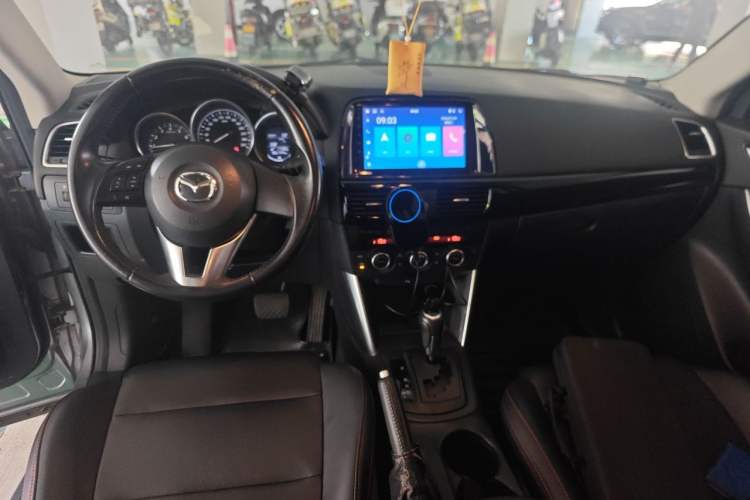 Used Mazda CX-5 2014 2.0L Automatic Two-Wheel Drive Urban Version Center Console
