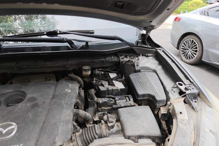 Used Mazda CX-5 2014 2.0L Automatic Two-Wheel Drive Urban Version Engine Bay Left