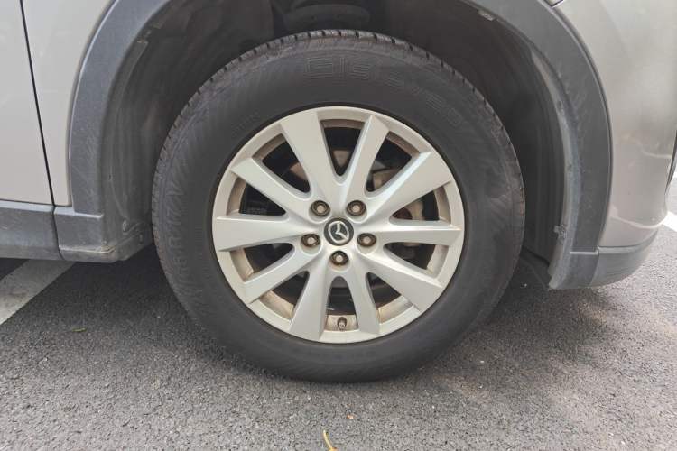 Used Mazda CX-5 2014 2.0L Automatic Two-Wheel Drive Urban Version Right Front Wheel Hub