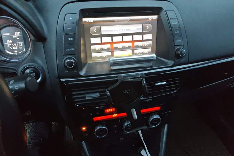 Used Mazda CX-5 2014 2.0L Automatic Two-Wheel Drive Urban Version Audio And AC Panel