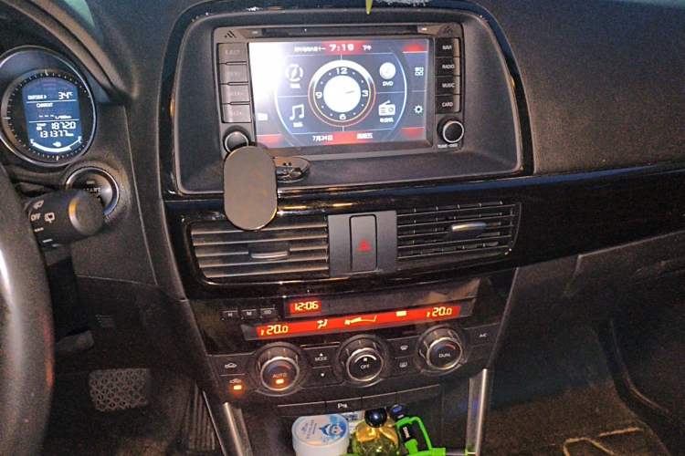 Used Mazda CX-5 2014 2.0L Automatic Two-Wheel Drive Urban Version Audio And AC Panel