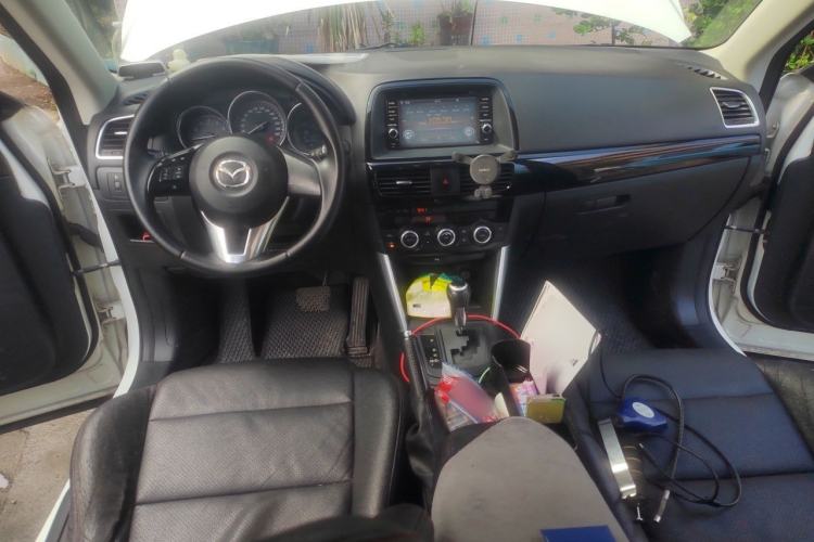 Used Mazda CX-5 2014 2.0L Automatic Two-Wheel Drive Urban Version Center Console
