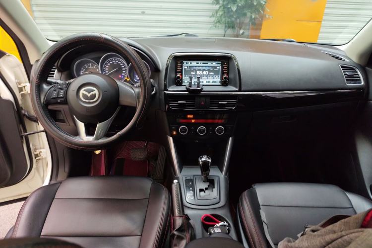 Used Mazda CX-5 2014 2.0L Automatic Two-Wheel Drive Urban Version Center Console