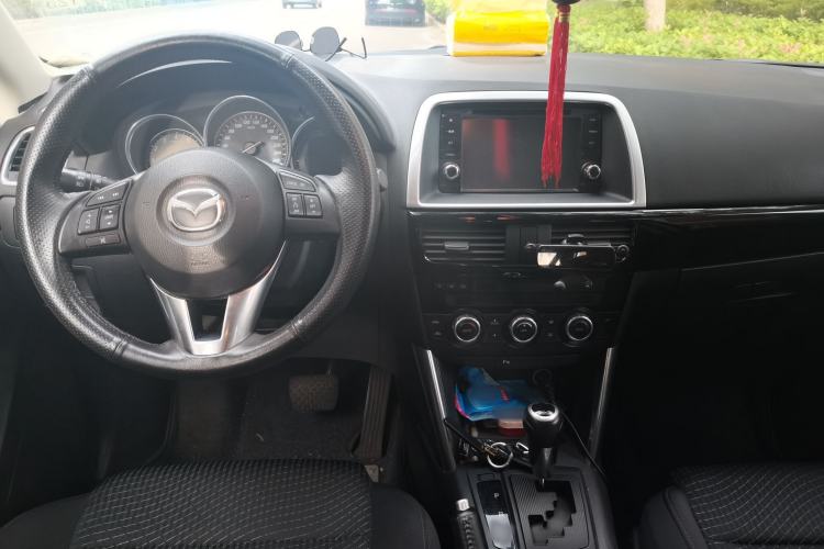 Used Mazda CX-5 2014 2.0L Automatic Two-Wheel Drive Urban Version Center Console