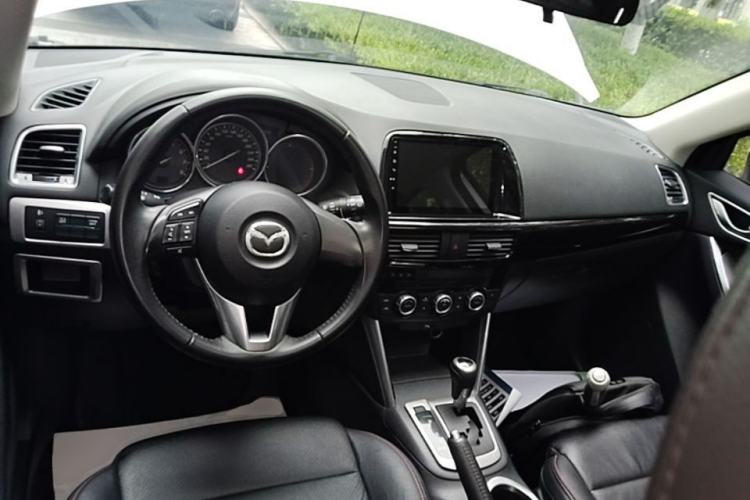 Used Mazda CX-5 2014 2.0L Automatic Two-Wheel Drive Urban Version Center Console
