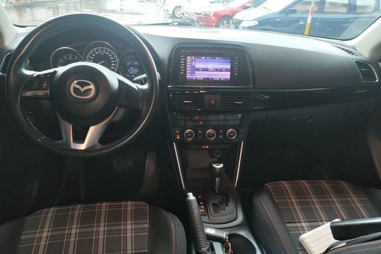 Used Mazda CX-5 2014 2.0L Automatic Two-Wheel Drive Urban Version Center Console