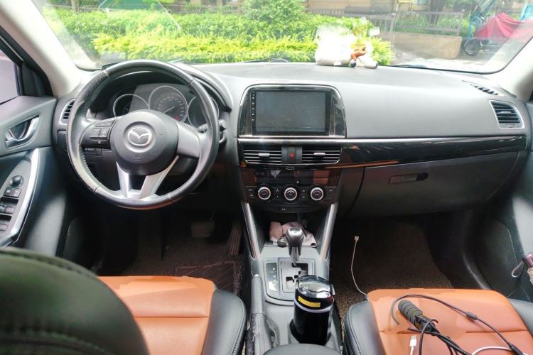 Used Mazda CX-5 2014 2.0L Automatic Two-Wheel Drive Urban Version Center Console