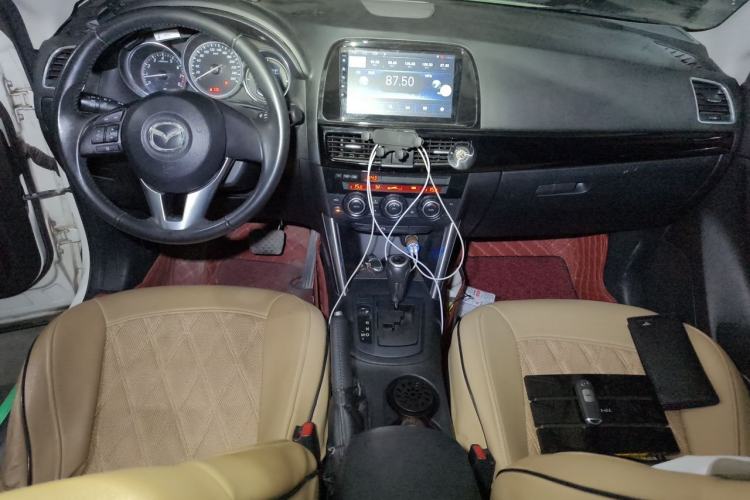 Used Mazda CX-5 2014 2.0L Automatic Two-Wheel Drive Urban Version Center Console