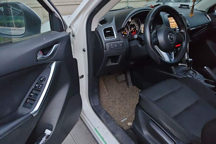 Used Mazda CX-5 2014 2.0L Automatic Two-Wheel Drive Urban Version Driver Seat