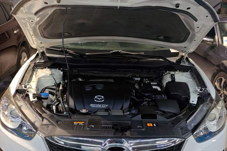 Used Mazda CX-5 2014 2.0L Automatic Two-Wheel Drive Urban Version Engine Bay