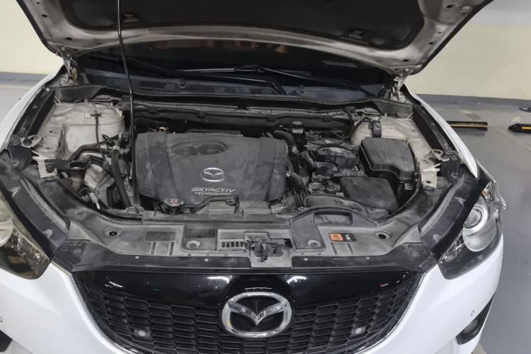 Used Mazda CX-5 2014 2.0L Automatic Two-Wheel Drive Urban Version Engine Bay